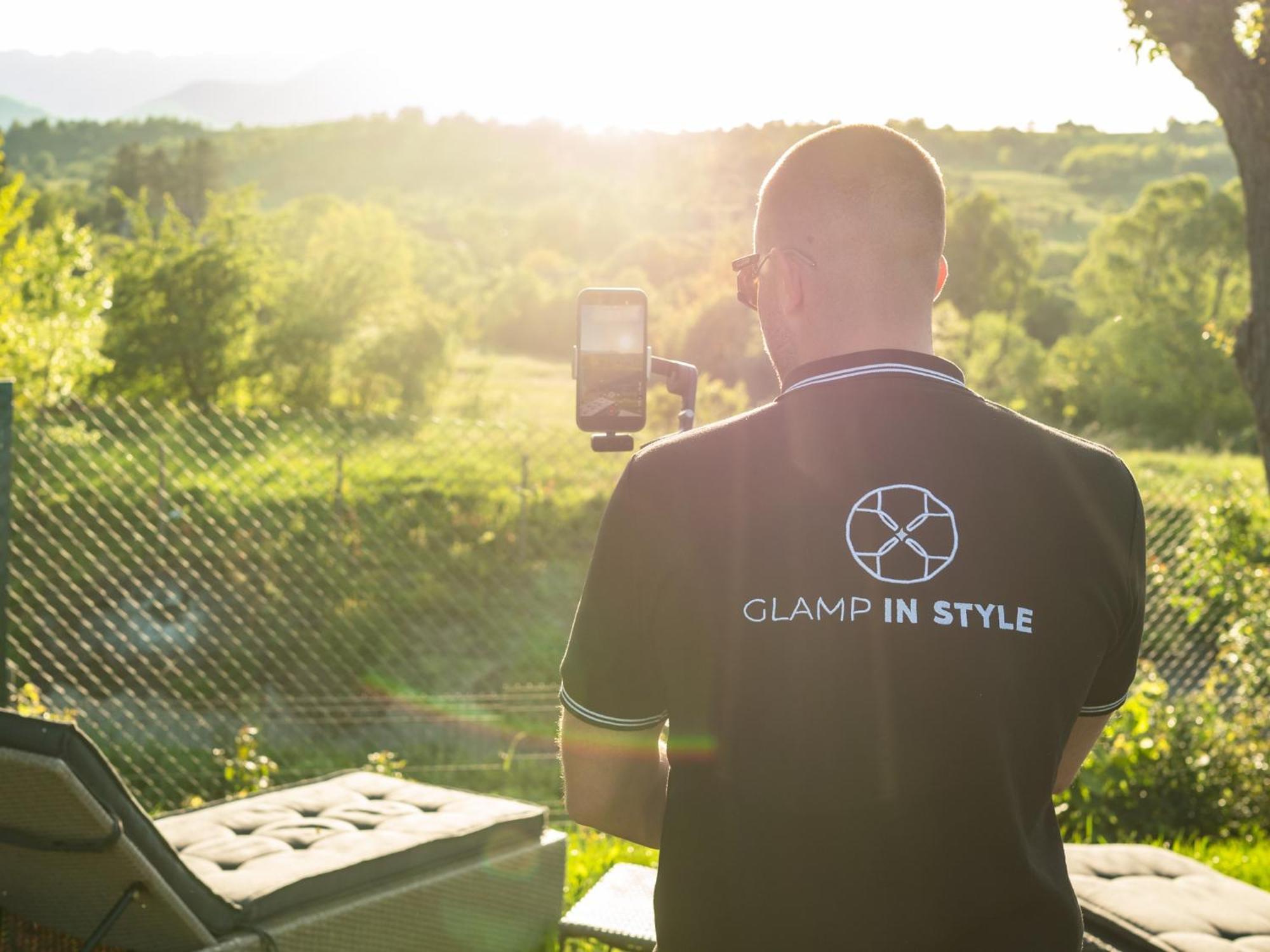 Glamp In Style Pods Resort Bran  Esterno foto