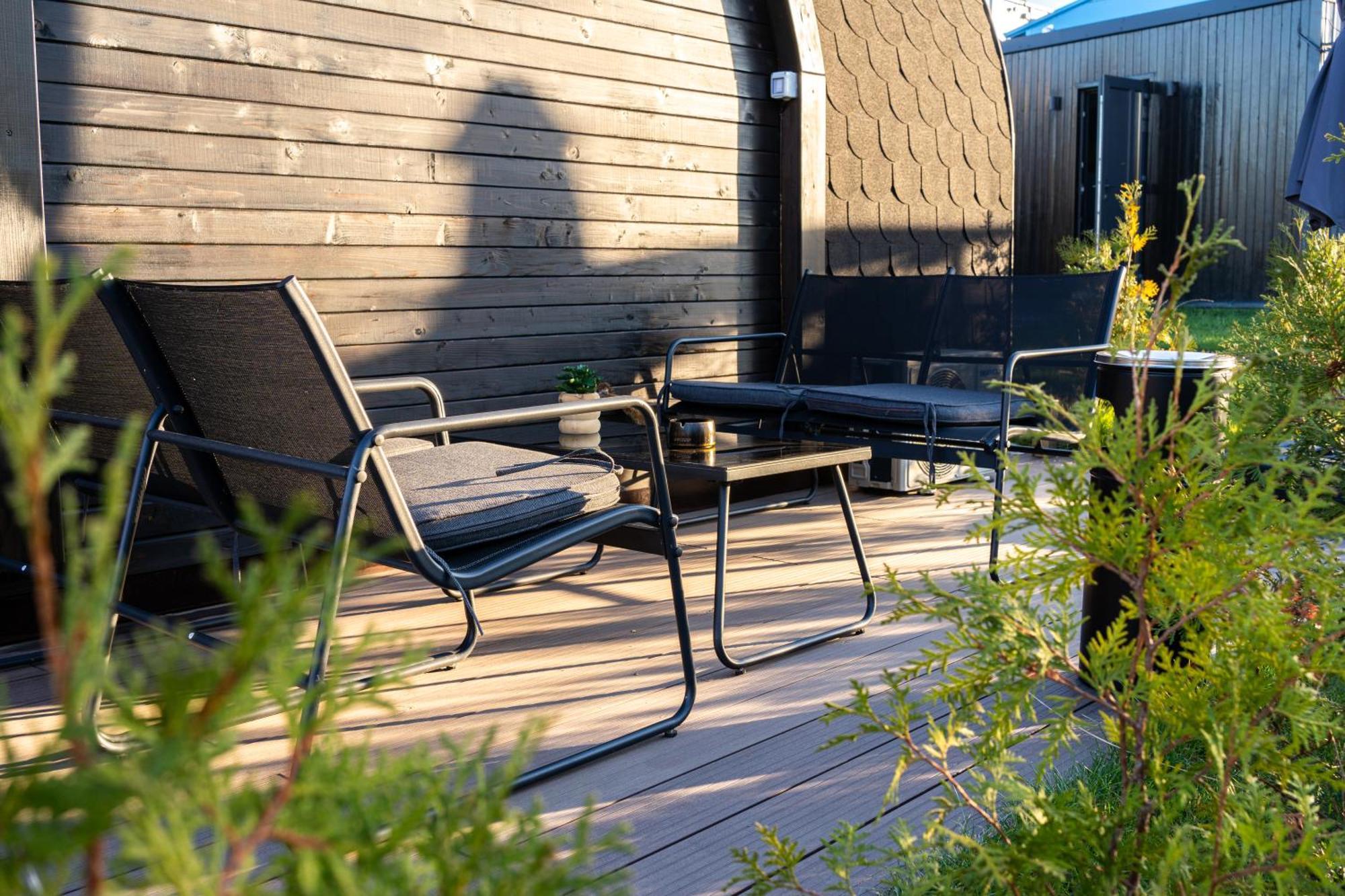 Glamp In Style Pods Resort Bran  Esterno foto