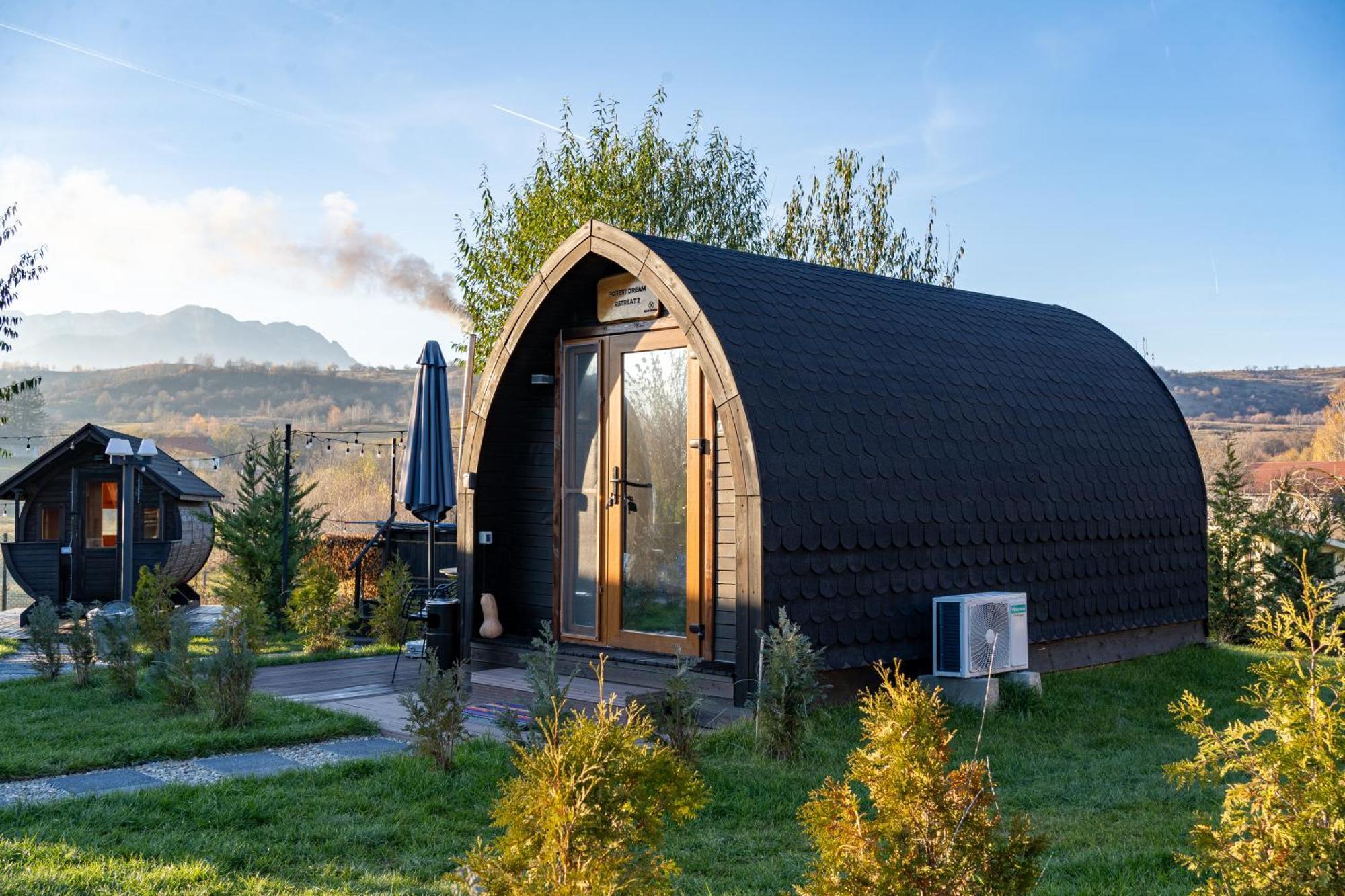 Glamp In Style Pods Resort Bran  Esterno foto