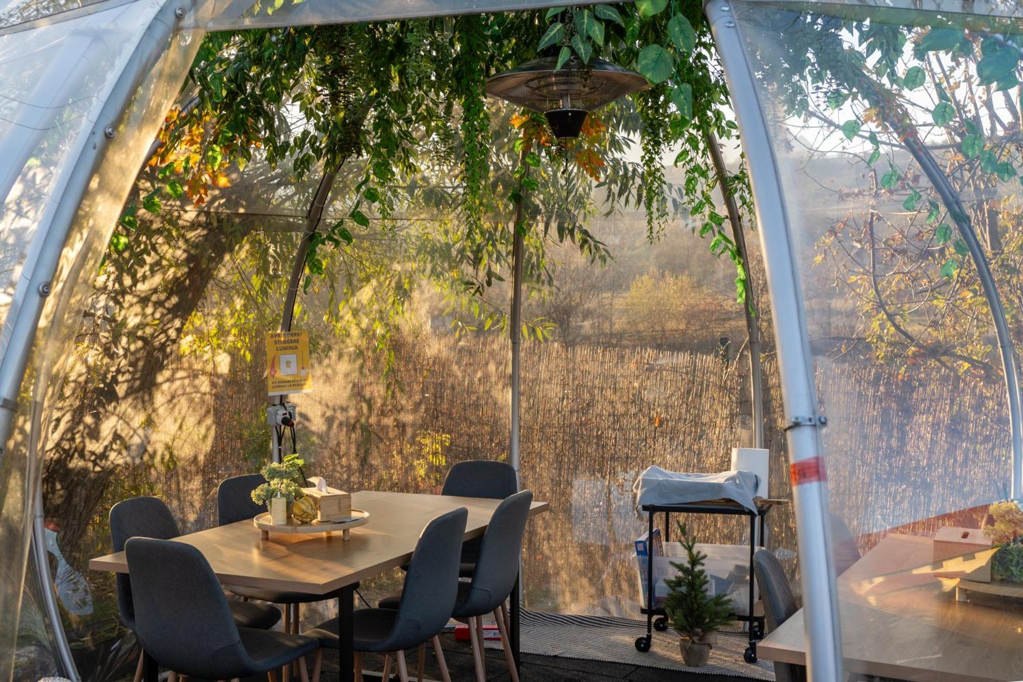 Glamp In Style Pods Resort Bran  Esterno foto