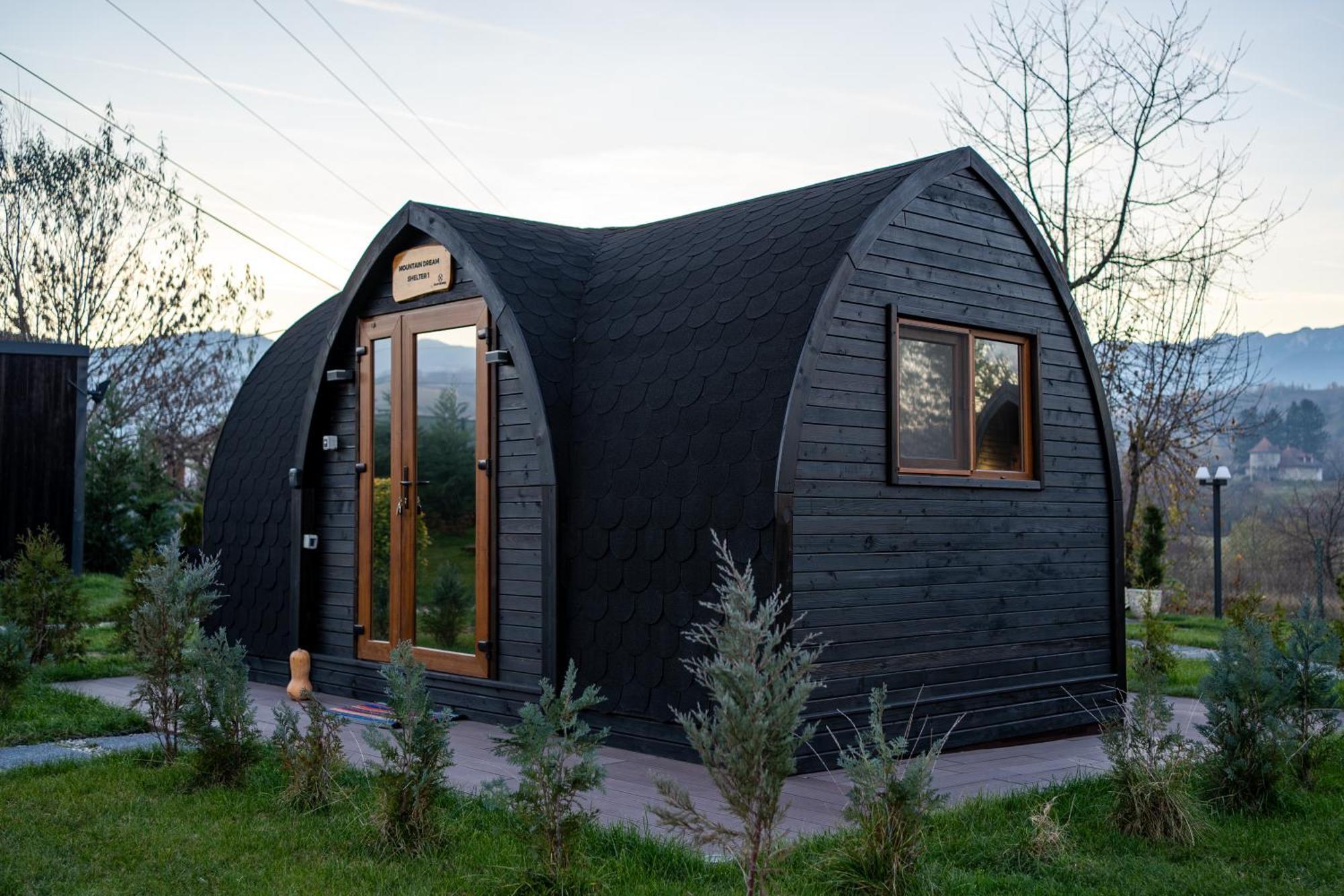 Glamp In Style Pods Resort Bran  Esterno foto