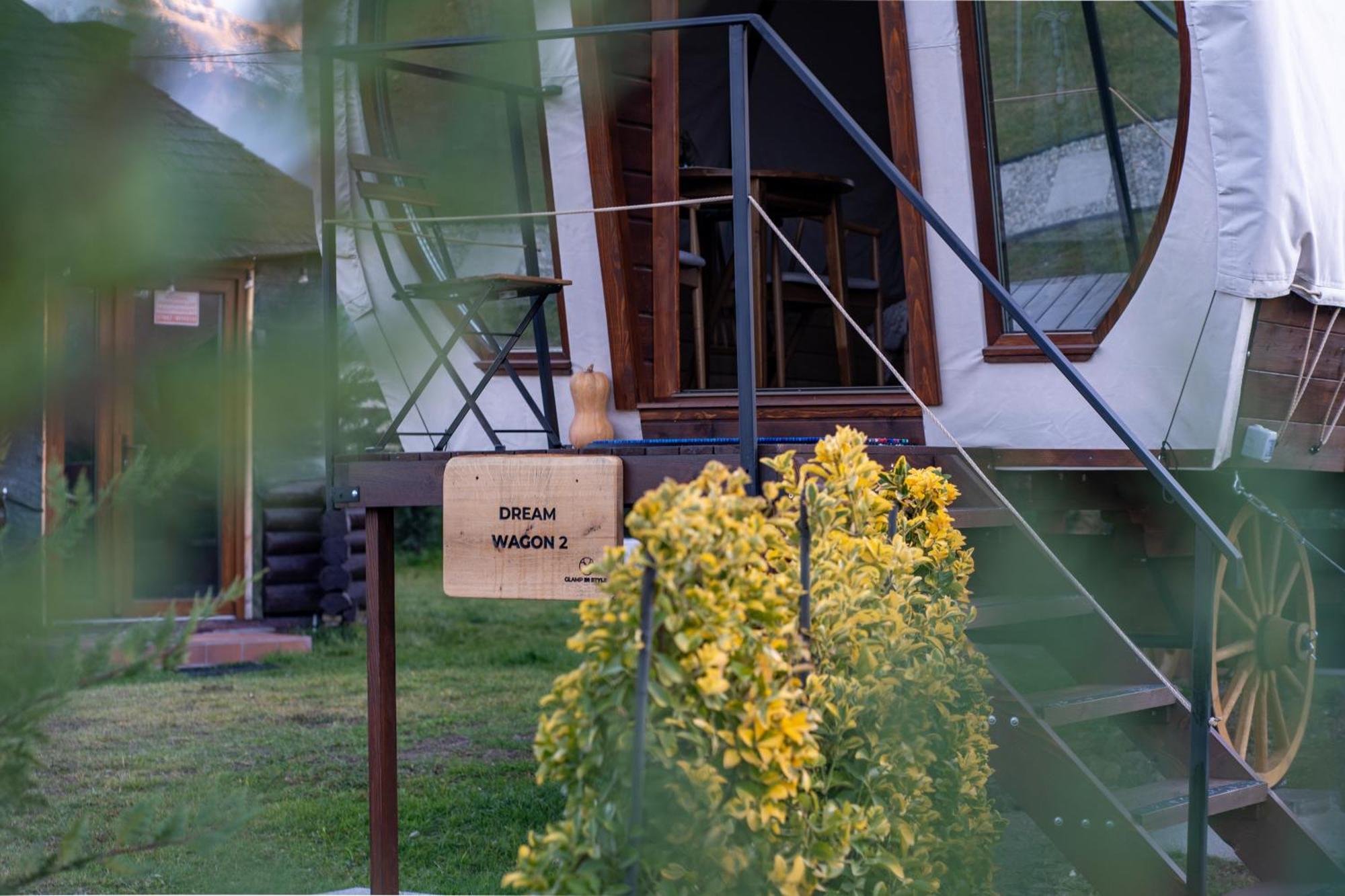 Glamp In Style Pods Resort Bran  Esterno foto