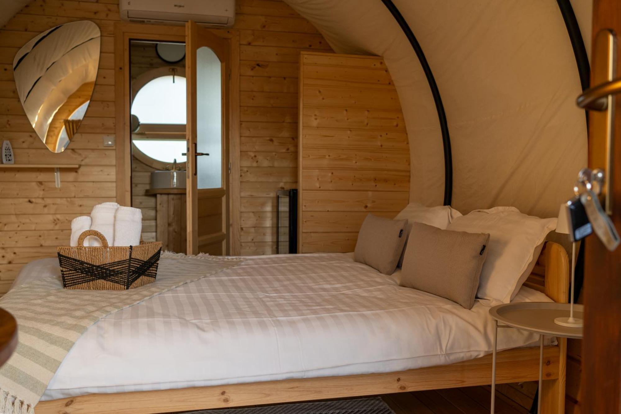 Glamp In Style Pods Resort Bran  Esterno foto